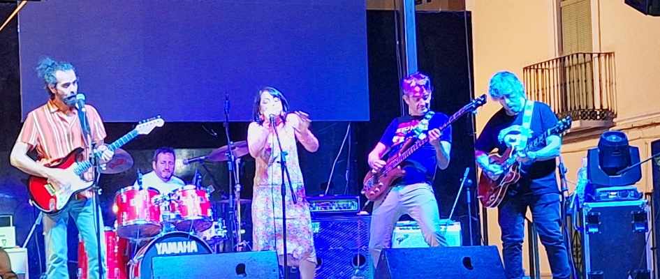 BACK TO THE ROOTS (1)