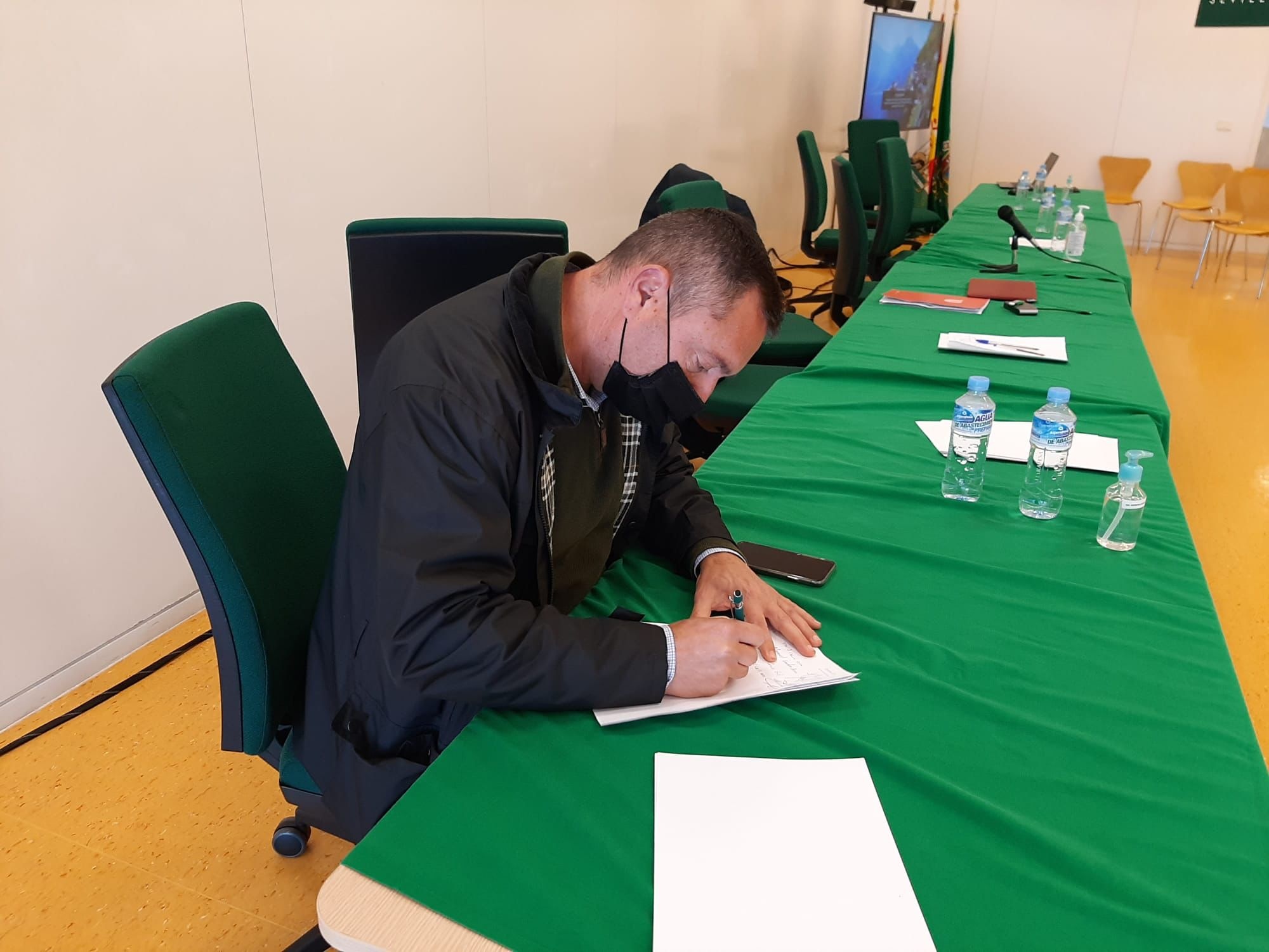 7ca515f0-c05d-4b9d-81e9-0ab07d9ced4d